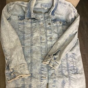 Maurices jean jacket size M women’s good condition light blue